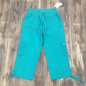 NWT Calvin Klein Cargo Capri